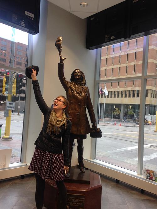 Mary Tyler Moore (statue) and me at Nicolette MallMinneapolis, MN