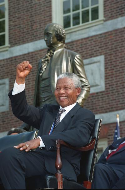 Nelson Mandela seated in front of Independence Hall on July 4, 1993, ready to receive the Liberty Medal. Photo courtsey: AP