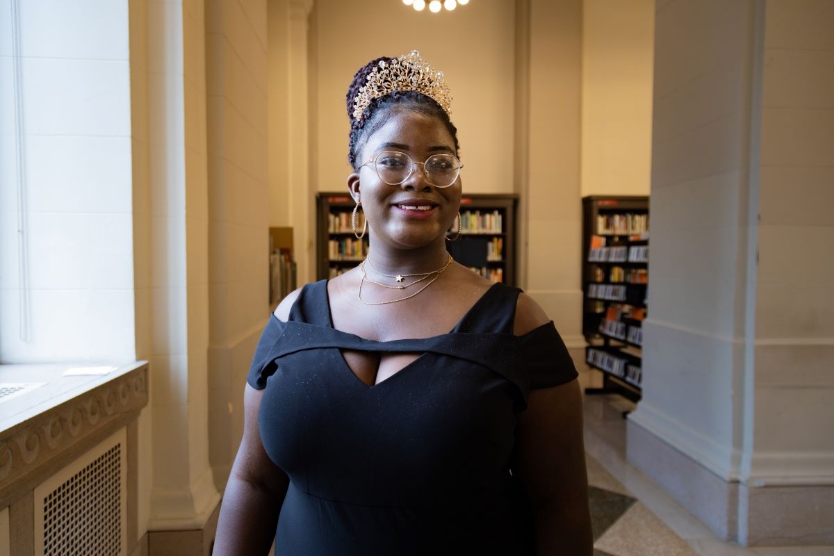 Oyewumi Oyeniyi is the 2023-24 Philadelphia Youth Poet Laureate!