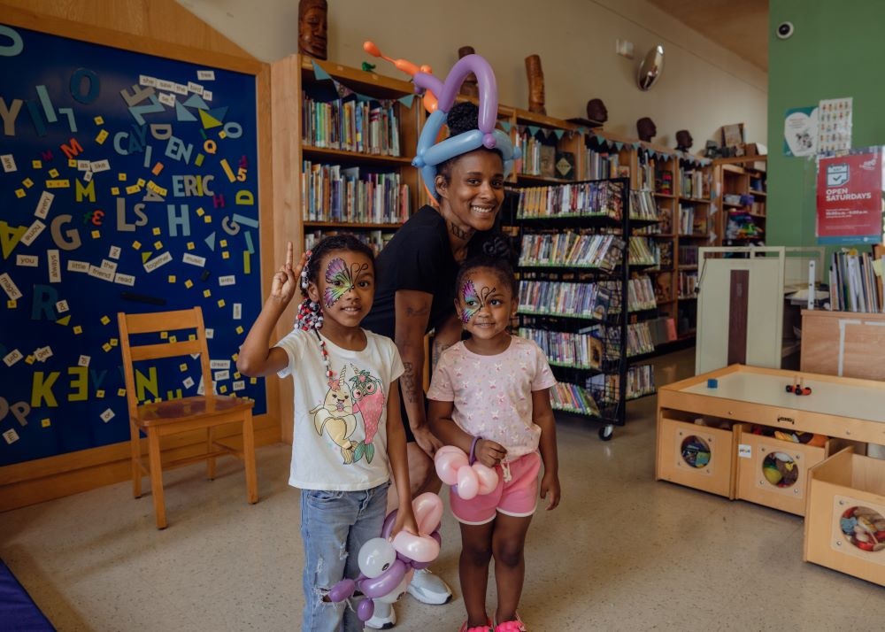 Family enjoys Summer of Wonder kickoff library event