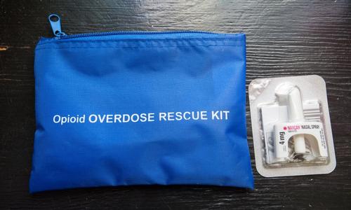 Opioid overdose rescue kit