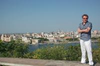 Curator Gary Galván in Cuba