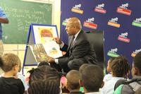Mayor Nutter got in on the fun during a storytime at the Wadsworth Branch.